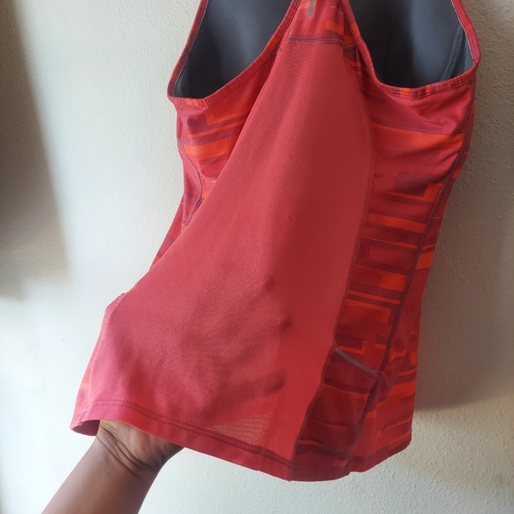 Nike Dri Fit Racer Back Tank Top - Picture 9 of 11